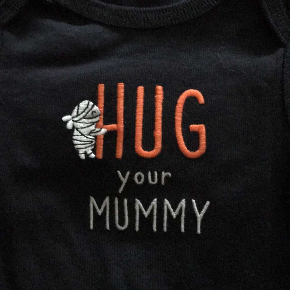 New Hug Your Mummy Halloween Outfit - Picture 4 of 5